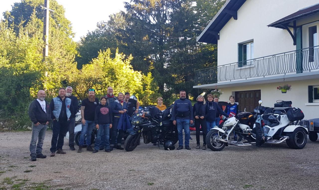 Gite Grande Capacite Au Calme Circuit Cascades Du Herisson Bonlieu Kültér fotó